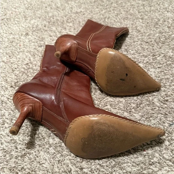 Diba Brown Heeled Boots - Picture 7 of 7